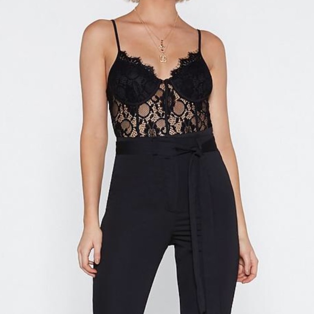 Tobi lace crop top